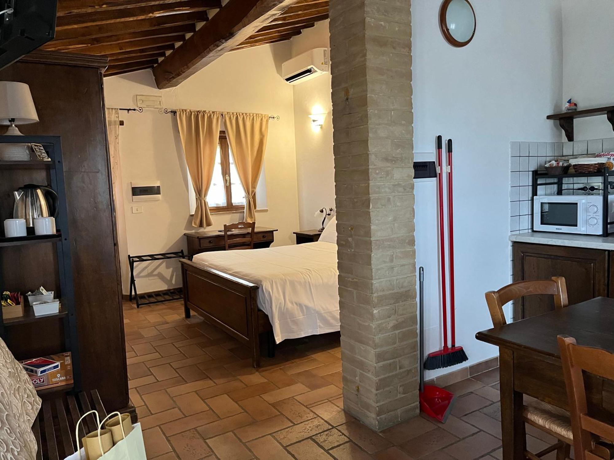 Agriturismo Le Querciole In Val D'Orcia Bagno Vignoni Szoba fotó