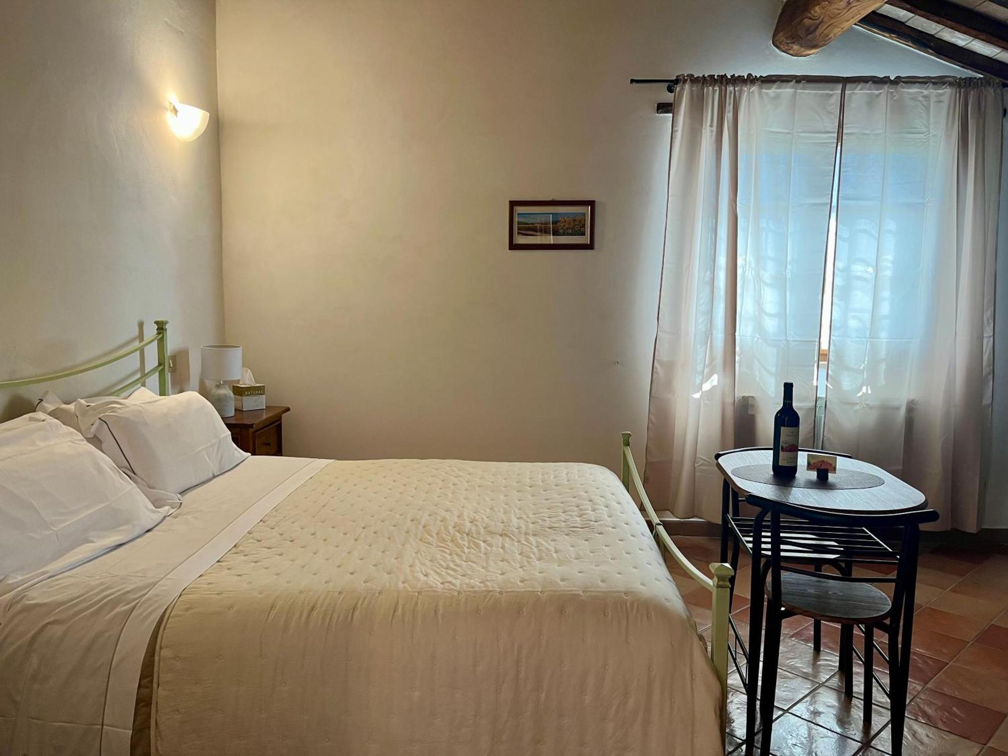 Agriturismo Le Querciole In Val D'Orcia Bagno Vignoni Szoba fotó